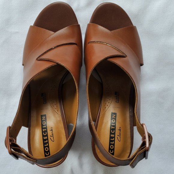 Clarks Tan Leather Open Toe Sandal - New - Picture 2 of 4